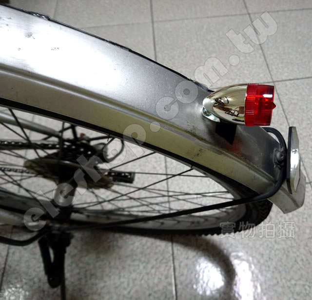 免電池尾燈, 腳踏車 尾燈